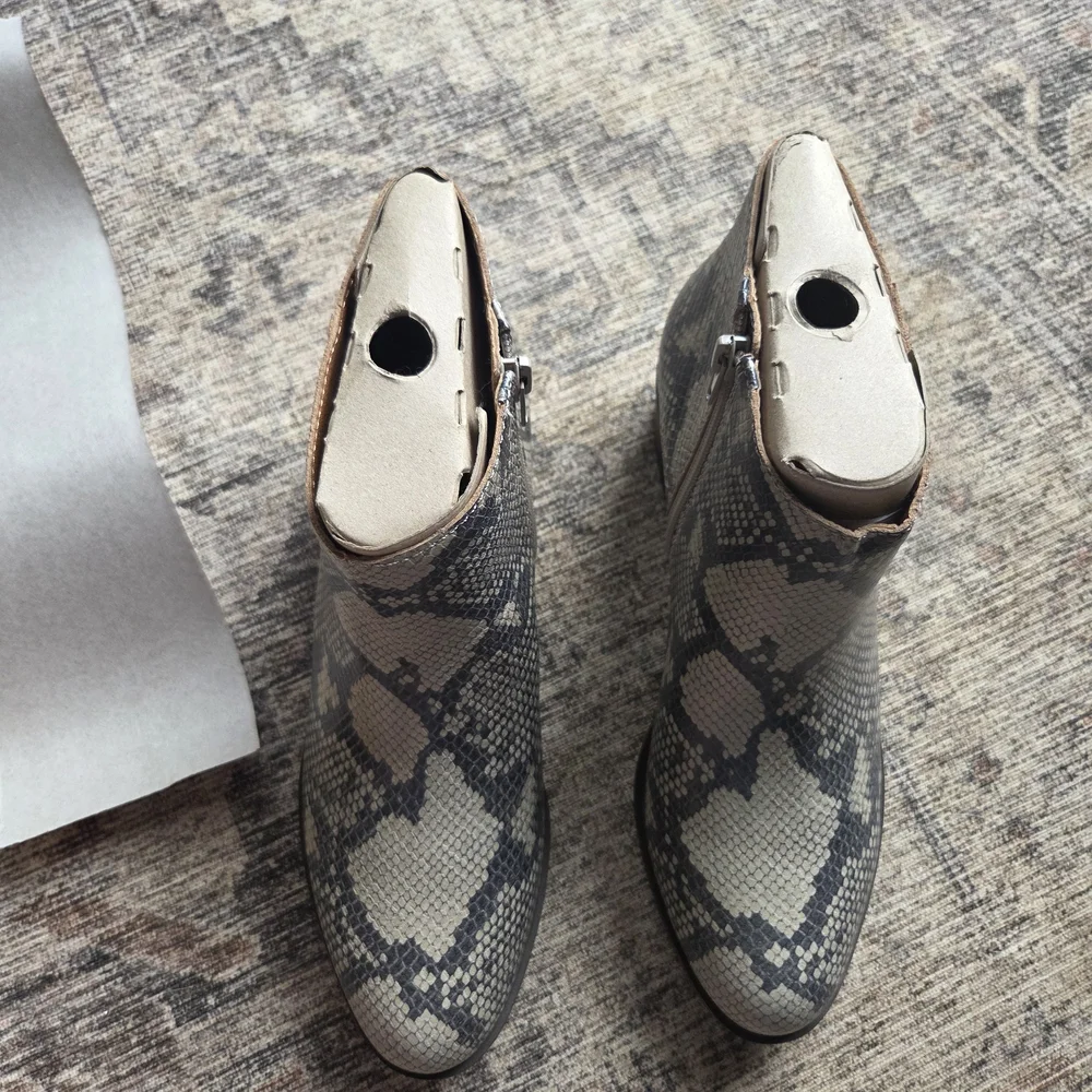 Lucky Brand Chinchilla Slither Boots New Never Worn - Picture 7 of 10